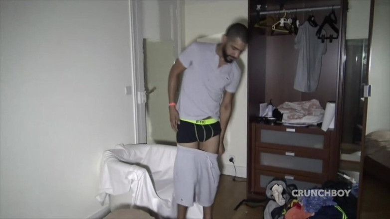 Gaybareback: Araba etero scopata senza preservativo da Marocain dominante