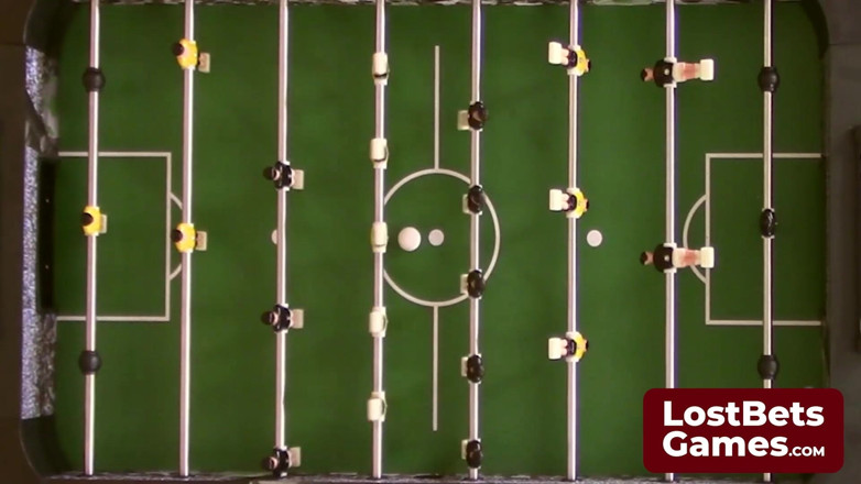 Lost Bets Games: Un joc Strip Foosball promite o lovituri trata la sfârșitul...