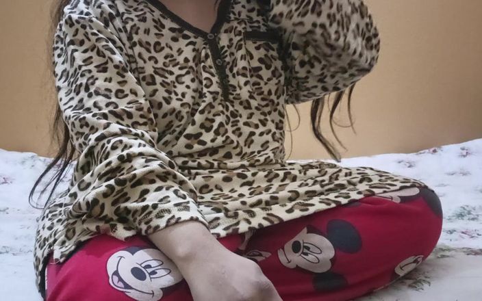 Faryal: Подруга k sath пізно ввечері Мастія