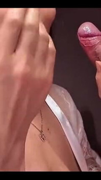 Co powiesz na dobry wędzidełko lizanie, kochanie?