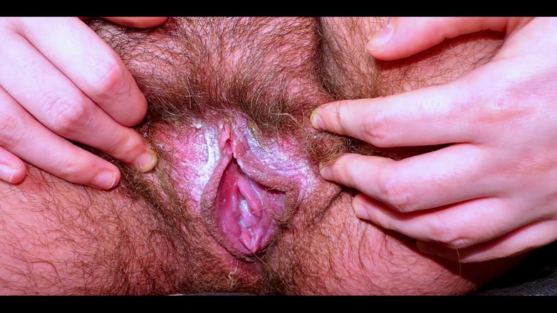 RavenHearth666VIP: Look at My Creamy, Smegma-filled Pussy From Different Angles