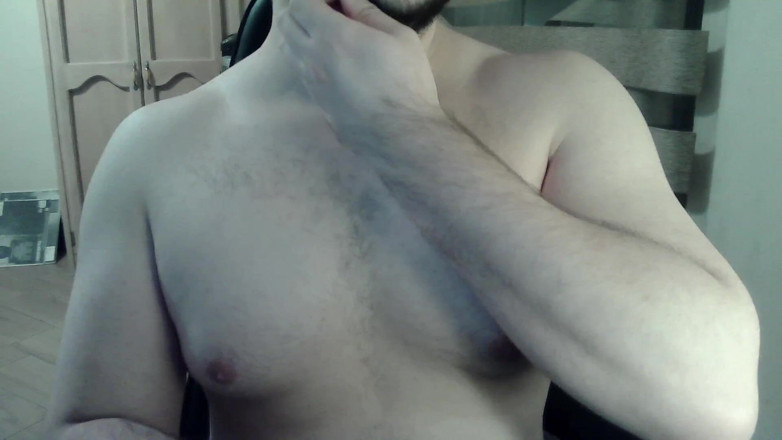 Himbo_Fox: Camboy sexy musculos își expune bunurile în timpul unui spectacol