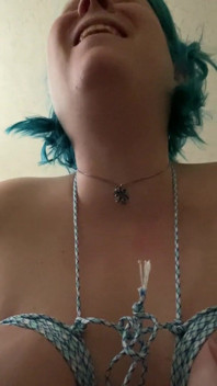 Full face vid of tied tits slapped