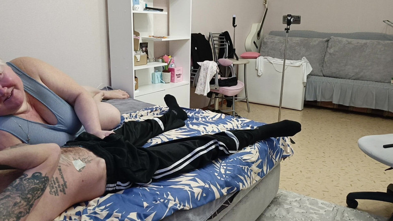 Zona901: Ibu tiriku suka banget dicrot di mulutnya sampai aku crot...