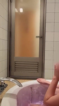 Tajné záběry se 174cm e-cup influencerem - nekonečné vyvrcholení skončilo tko 2.