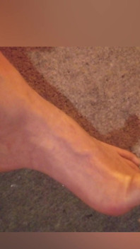 My Feeeets! =^__^=