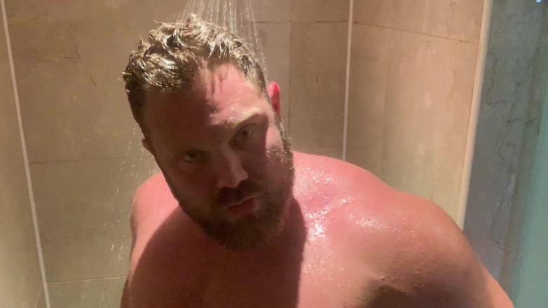 Jack stacked: Спітніла дупа тренажерного залу Sesh