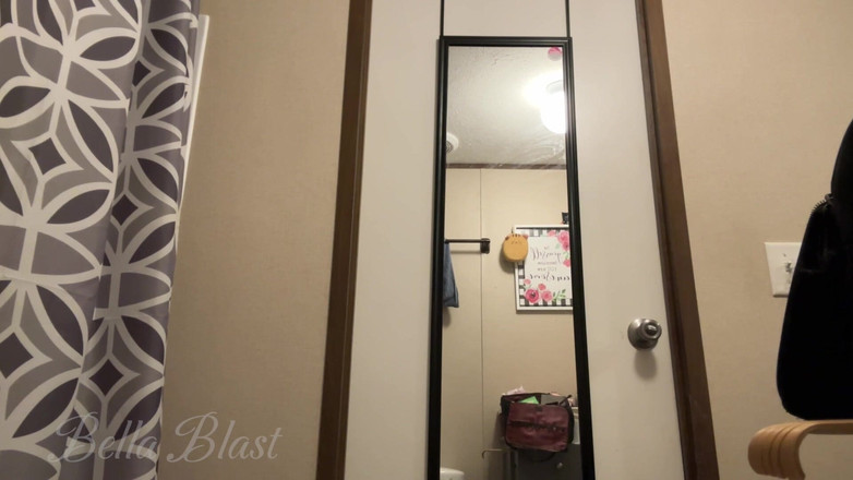 BellaBlast: Satışta - duvarımda uç: kesilmemiş ve filtrelenmemiş: 11 dakikalık sallıyor, dans ediyor...