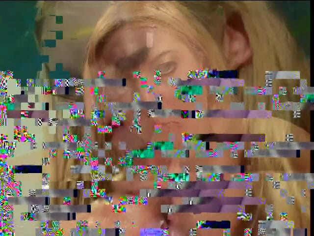 Oral Sluts: Blond suka ssie dużego twardego penisa