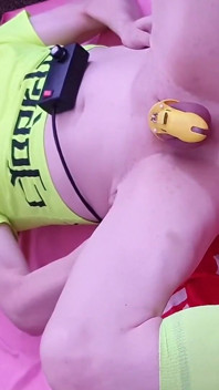 Cudnost Cage Dilfs anální dildo Zábava na šukacím stroji