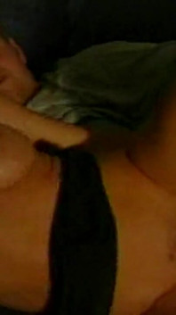 Caliente rubia milf cabalga apasionadamente en coche y sofá