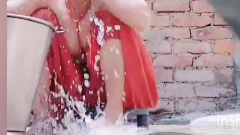 TricolorMusic3: ホットセクシー動画 こっそり盗み MMSホットなバスルーム動画