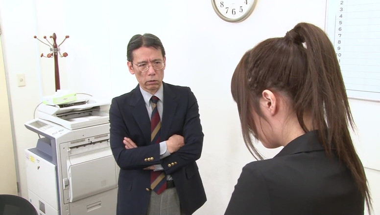 Raptor Inc: 大人のおもちゃ製造会社 - 巨乳と豊満尻OLのスリル満点 - 社内監視業務