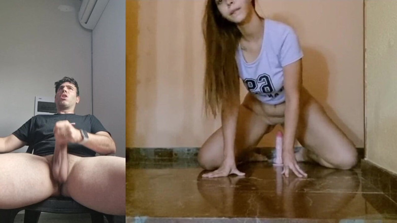 Latinascachondas: Pokazuję przyjacielowi, jak mam go jeździć, gdy mnie odwiedza