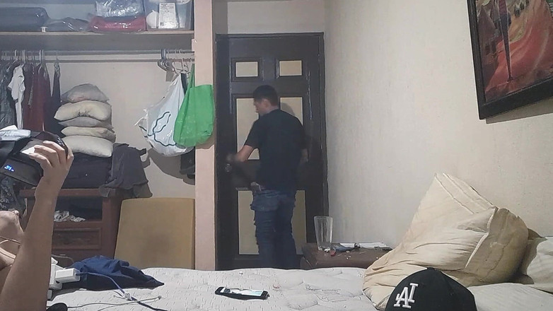 Tetto Michel: O namorado da minha meia-irmã me pega secretamente pela primeira...