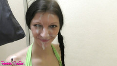 Laila Banx: Jebanie na twarz w kąpieli termalnej