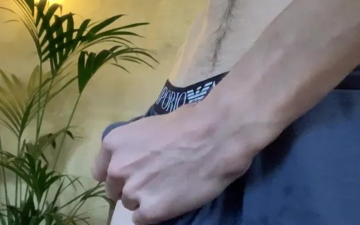 Gaesan33Bordeaux: I Cum on My Abs in the Other Vido