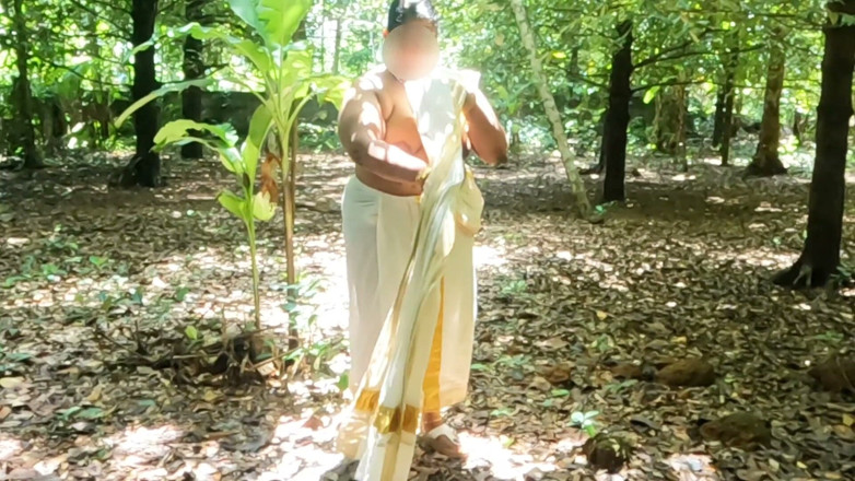 Anne Ipe: Mundu si cewek bugil gaya kerala lagi pamer tubuh bugilnya...