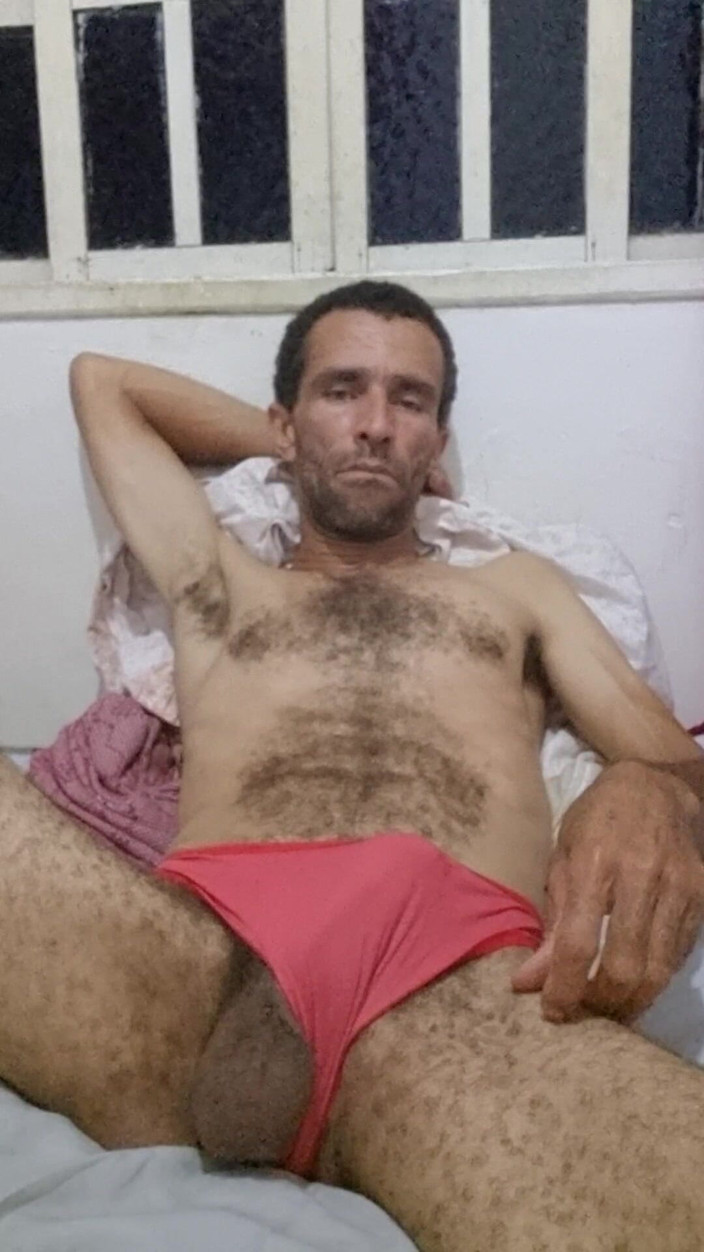 osmar1221: 我真的很喜欢完全裸体，这样世界就可以看到我的裸体