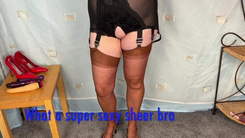 Aunty Sandra vintage girdle queen: น้า Sandra สวมไนลอนมากมาย Vgq 69