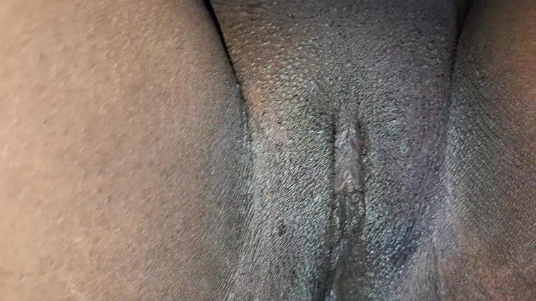 BMCs: Vrea doar să se fută non-stop indiferent unde se află.