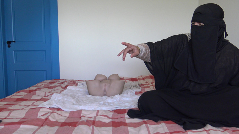 Souzan Halabi: Real Virgin Muslim Boy Before His Wedding Night - Real Arab...
