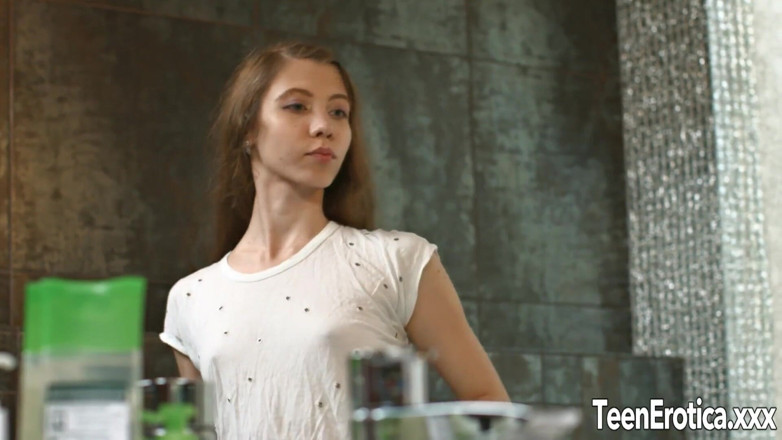 Teen Erotica XXX: Le moment est venu de baiser