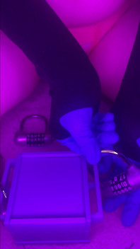 Lunathesissy's Debut 10 Day Chastity Lockup