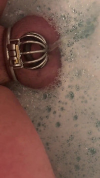 Pissen in Der Badewanne