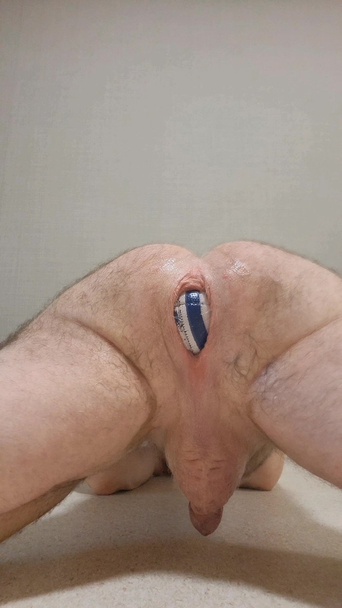 Venusian70: Ball Hole Game