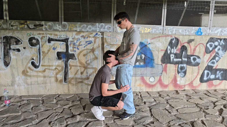 boyzxy212: Riskanter Bareback Outdoor Gay Sex - Während Maul Und Arschfick Fast...