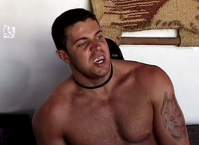 Bareback TV: Eşcinsel kadın efendisi tarafından sikiliyor