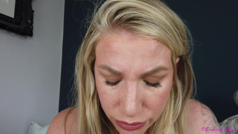 DanielleMaye: Asmr विस्फोट