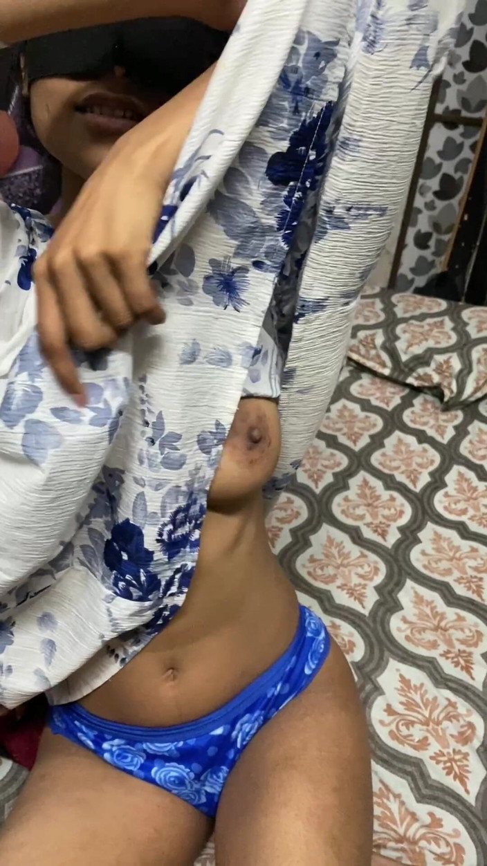 Bracing Safari 4: Teman wanita panas India bertemu di hotel dengan teman lelaki...