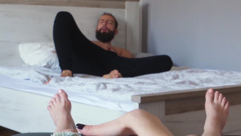Camvivian: Wederzijdse masturbatie met een mijn beste vriend