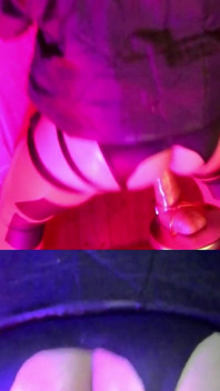 Cavalgando e fodendo meu vibrador para o ritmo da música 4