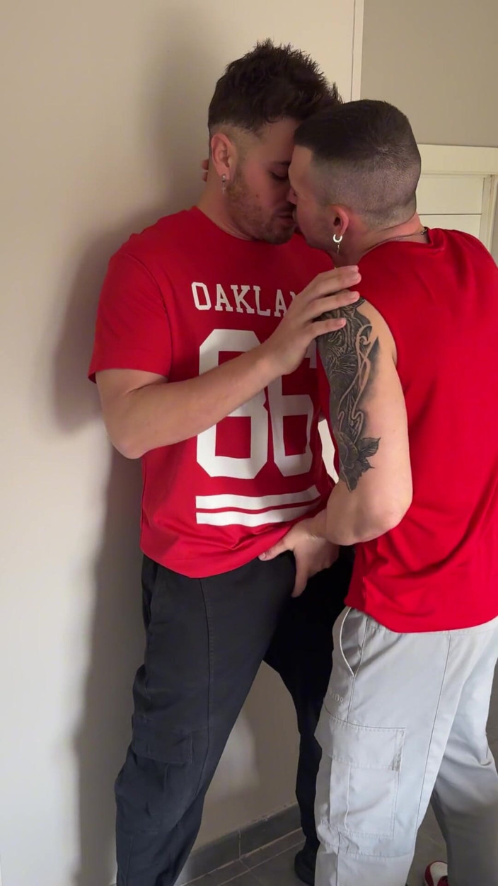 Carlos and Hector: ザーメンコントロールチャレンジ - 巨大なチンポを限界までエッジング