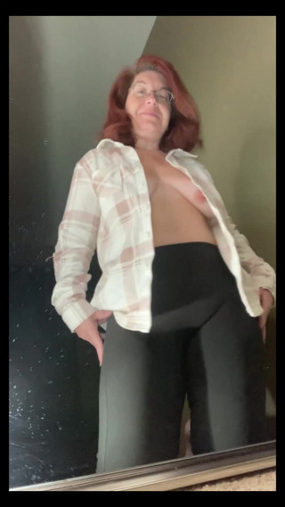 Elianna: Mirror Tease - Kustom