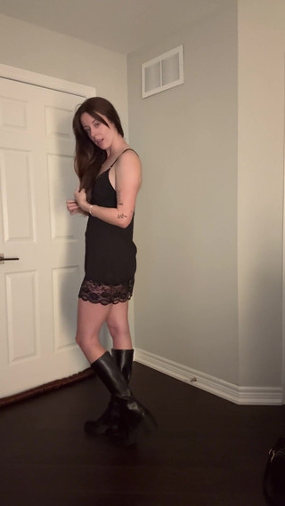 Nadia Foxx: 다른 남자와 섹스하기 전에 남편에게 JOI를 주는 마누라 - POV JOI