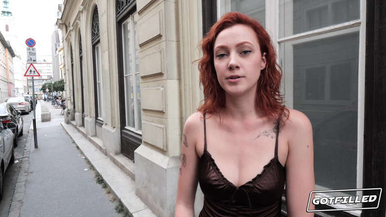 Got Filled: Cherry si apre per la sborrata