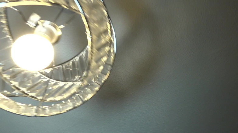 Shemale videos: Rekaman seks threesome dengan transeksual seksi