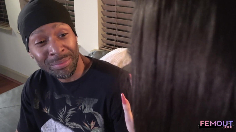 Femout xxx: Transgirl Sasha Bunni je ošukaná do svého sexy zadku