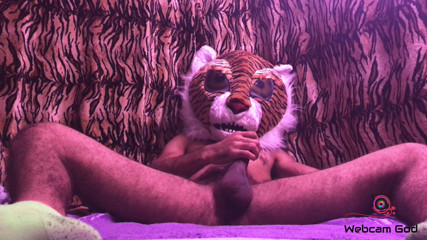Arthur Eden aka Webcam God: 老虎阴茎 （第2集） （4 k）