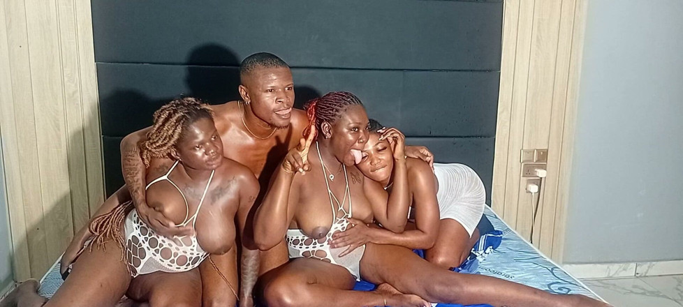 Prettypussy102: Behind the Scene