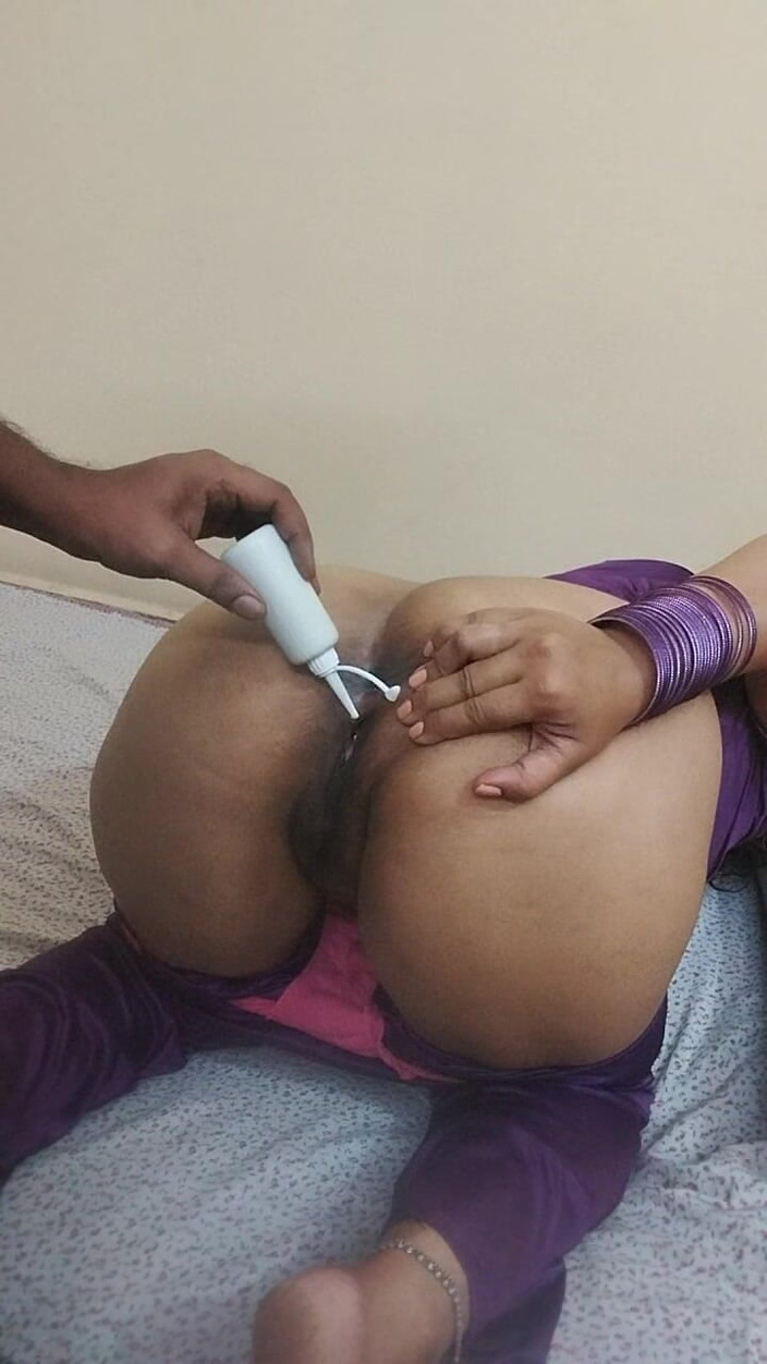 HOT RITU BHABHI: Desi Bhabhi anál a šukání kundičky zezadu