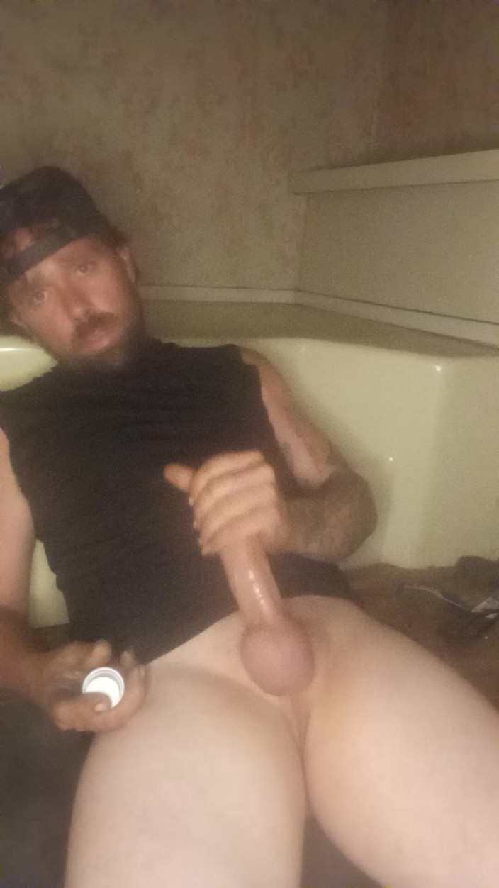 Gut Plower: Hot Muscle Stepdaddy Masturbating Cock and Hole Them Cumming