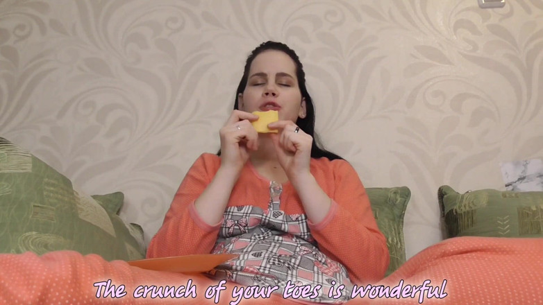 Anna Sky: Giantess wants to eat cheese and you