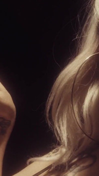 Des sorcières sexuelles lesbiennes corromprent des innocentes - Luna Luxxx & Kasara Wood et Fiona Fox
