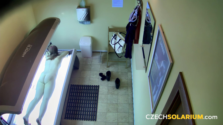 Czech Solarium: Czech Solarium 225: Brunette's Wild Solarium Adventure