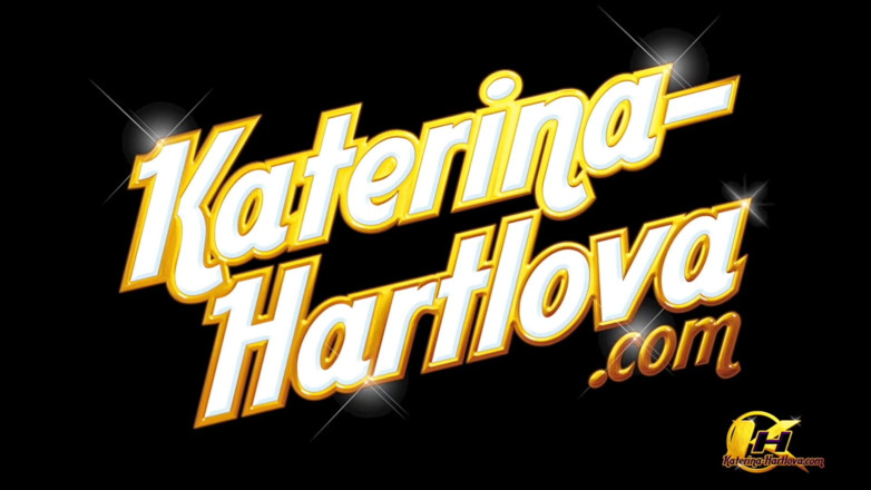Katerina Hartlova: Лижет и сосет ее ступни с домией в чулках
